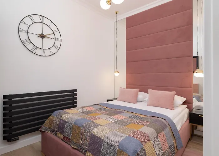 Beautiful & Stylish s Dietla With Air Conditioning By Noclegi Renters